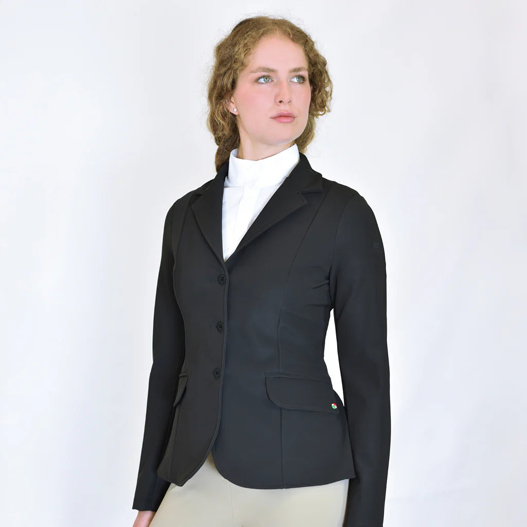 For horses naty hunter showjacket for ladies